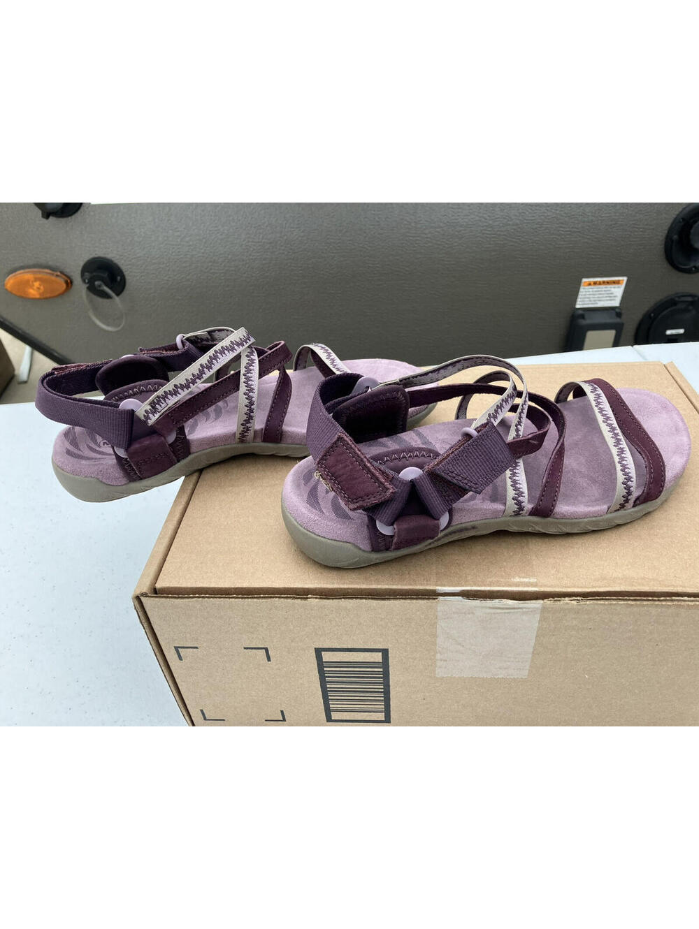 Merrell Women's Size 6 Terran 3 Cush Lattice Sandals Burgundy Leather J005662 - Picture 5 of 8